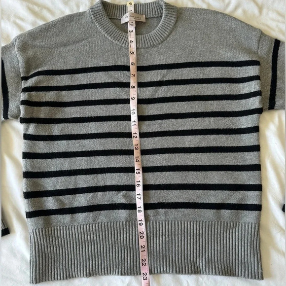 philosophy grey and black striped crewneck knit sweater size medium - Picture 3 of 8